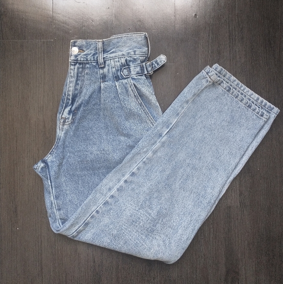 Acid Wash Straight Leg Jean - Picture 3 of 12